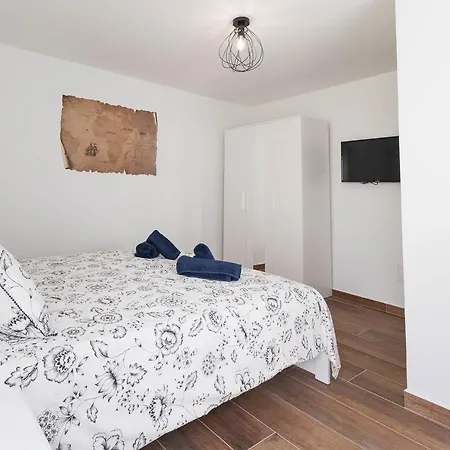 La Bussola Konukevi 3*