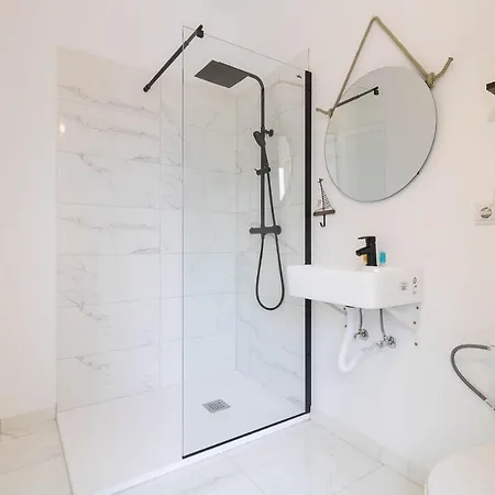 La Bussola Konukevi 3*