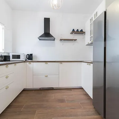 Konukevi La Bussola 3*